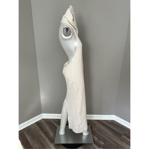 Piece of White Estelle Wool Halter Sweaterdress - Picture 9 of 10